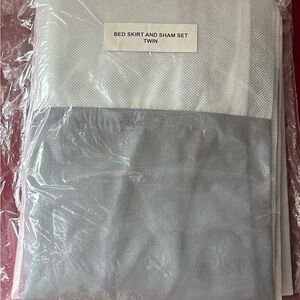 Gray Bed Skirt and Sham Set - Twin